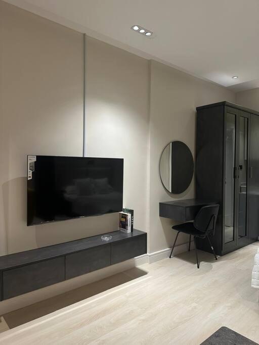 Apartment ستديو فاخر بموقع مميز *